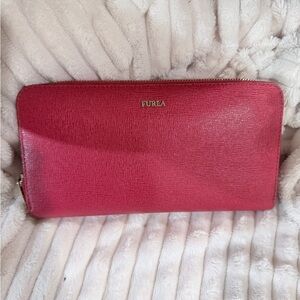 Furla Long Wallet in great condition. Vibrant red